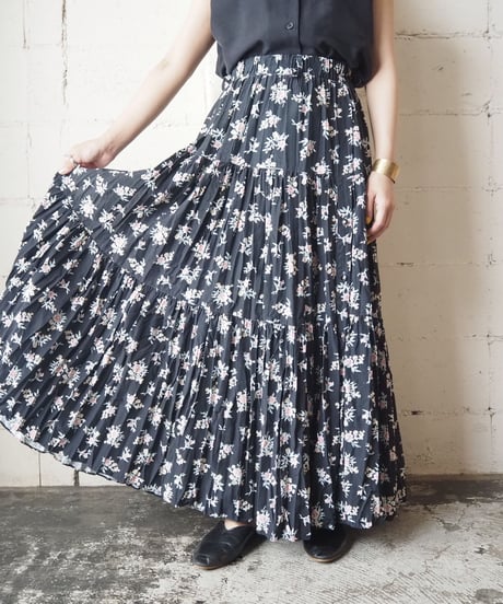 Flower Pattern Tiered Skirt BK