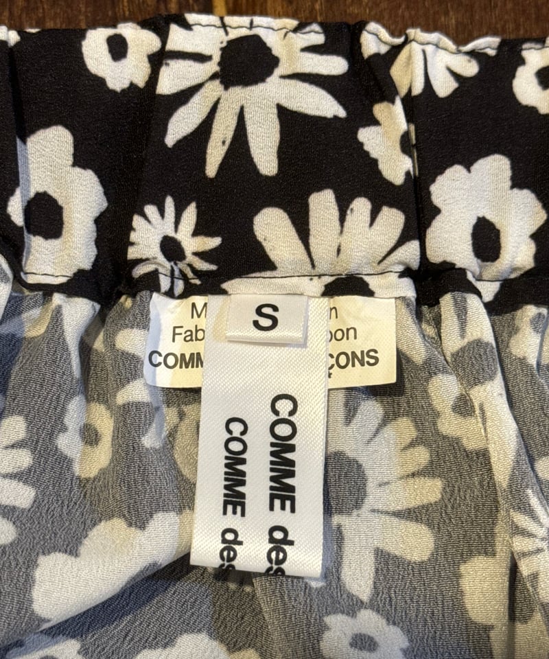 COMME des GARCONS Flower Pattern East Skirt BK.