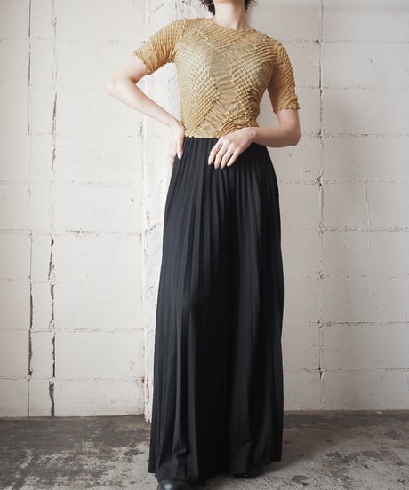 Pleated Super Wide Pants BK