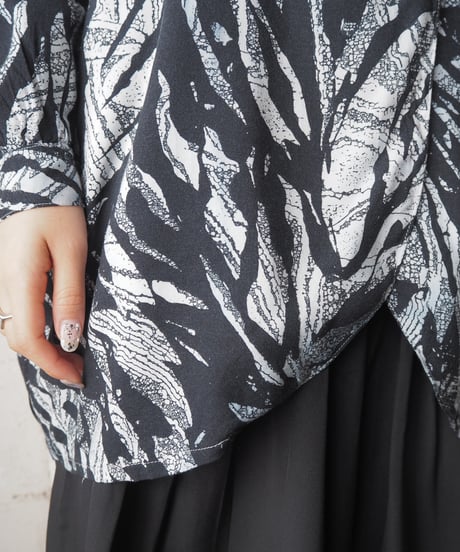 Leaf Pattern Rayon Shirt BKWH