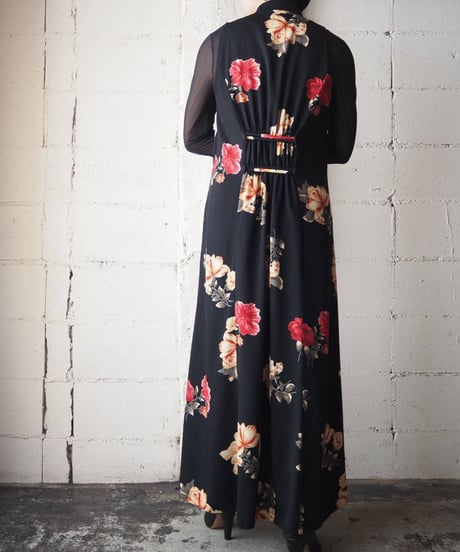 Sleeveless Flower Pattern Peekaboo Dress BKRE
