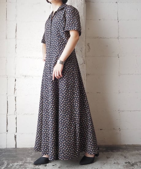 Open Collar Small Pattern Dress NV