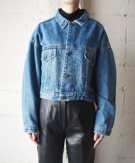 Wide Silhouette Short Denim Jacket  BL