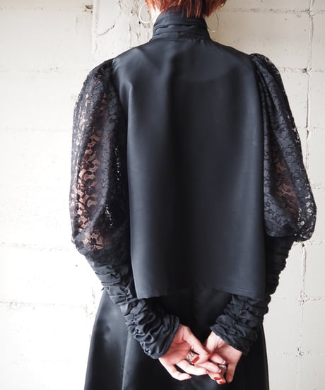 Leg Of Mouton Lace Sleeve Blouse BK