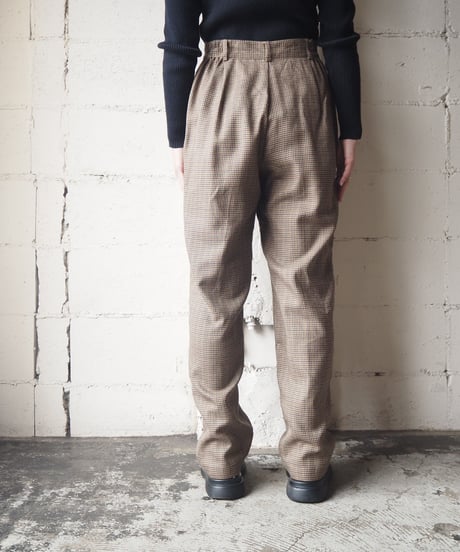 Check Tuck Pants BR