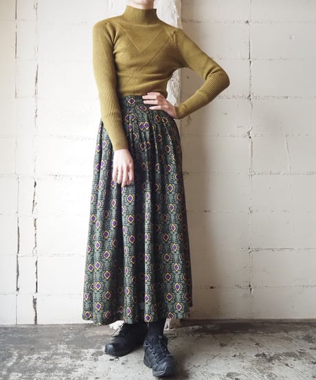 Line Design Rib Knit MU