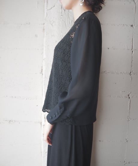 EURO Lace × Sheer Collarless Blouse BK