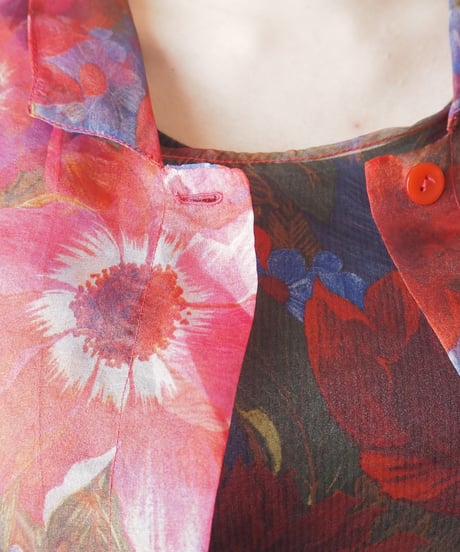BENETTON Sheer Flower Shirt RE