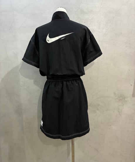 NIKE White Stitch Half Zip S/S Dress BK