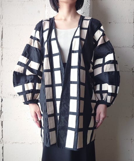 Volume Sleeve Tape Jacket BKWH