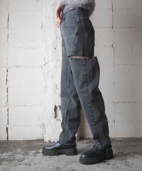 Levi’s 501 Slashed Denim Pants BKGR