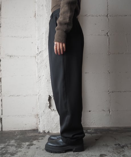 Lizsport Tuck Pants BK