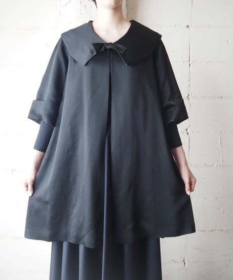 Big Flat Collar Vintage Satin Coat