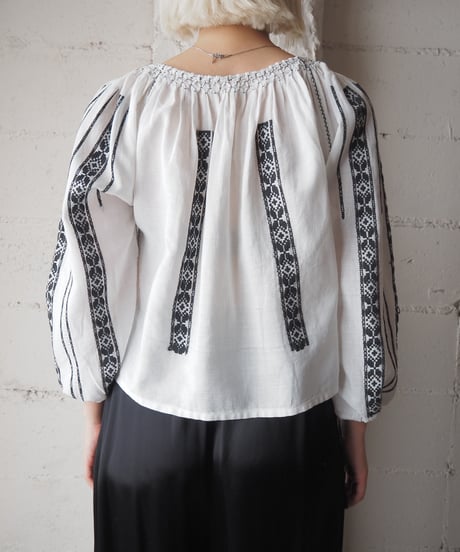 Romanian Hand Embroidered Blouse WHBK