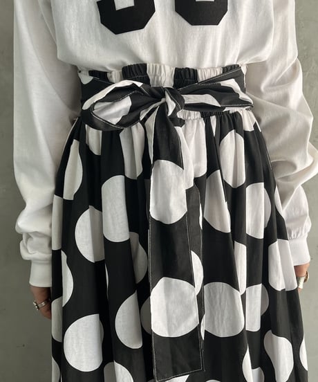 Dot Pattern Volume Flared Skirt WHBK