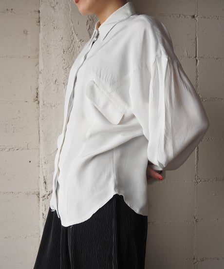 Tuck Shoulder Dolman Sleeve Blouse WH