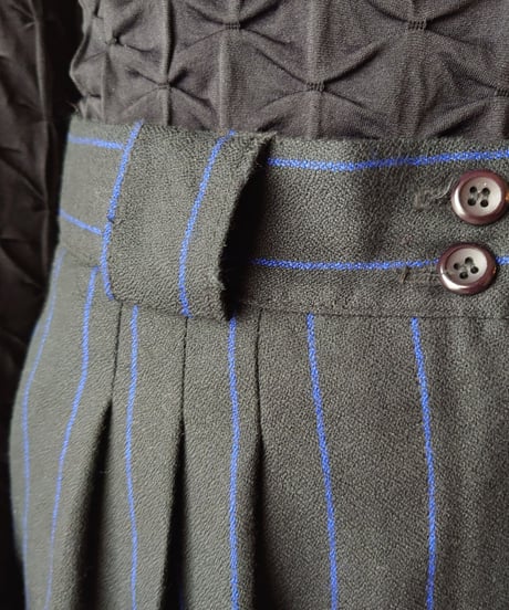 Stripe Tuck Pants BKBL