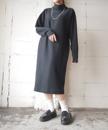 Turtle Neck Knit Dress BK