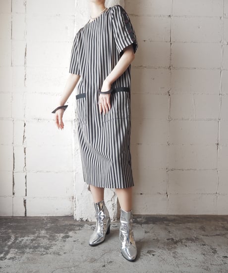 Shoulder Button Stripe Dress BKGR