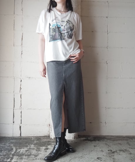 1980's "La femme fatale" Graphic Tee WH