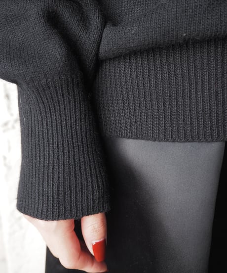 Cashmere Vneck Cardigan BK