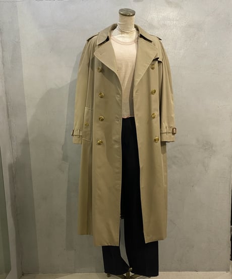 Burberrys Trench Coat BE