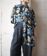 Flower Pattern Sheer Shirt NVGNBL