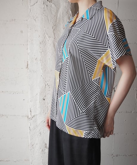 Stripe Pattern Open Collar Shirt WHBK
