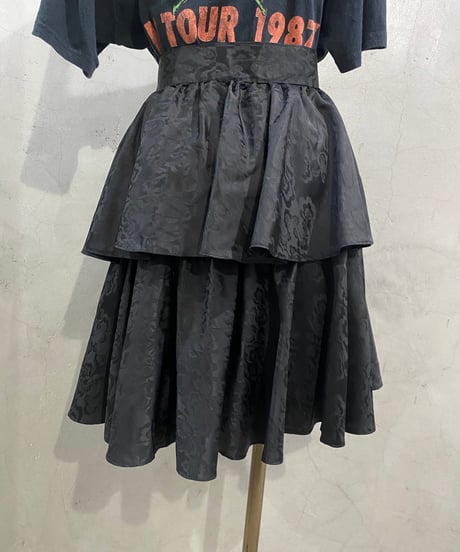 Shadow Flower Pattern Tiered Mini Skirt BK