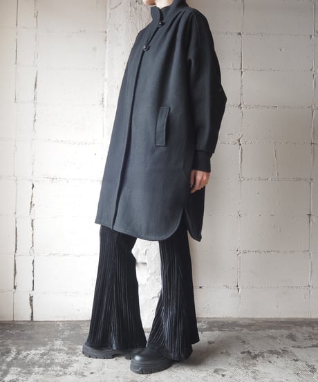 Tuck Shoulder Dolman Sleeve Coat BK