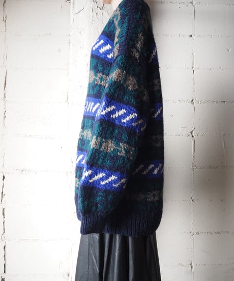 Big Sihouette Pattern Knit BLGN