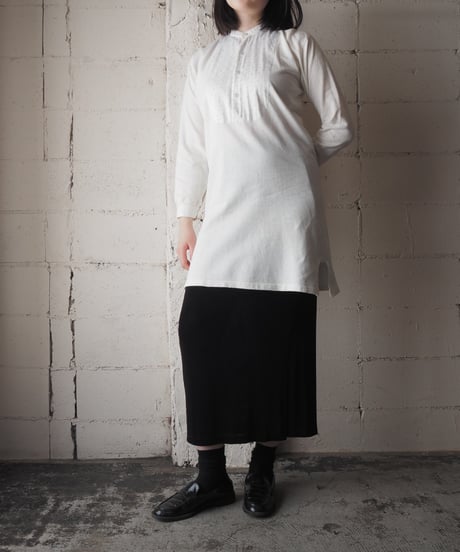 1960-70's Euro Small Pattern Bosom Pullover Long Cutsewn WH