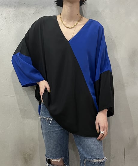 Bicolor V Neck Short Sleeve Blouse BKBL