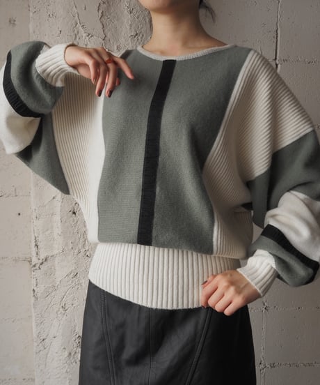 VANESSA  Tricollar Dolman Sleeve Knit WHGNBK