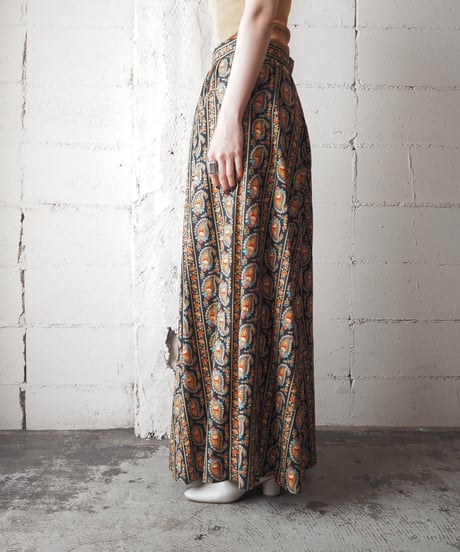 1960-1970's Paisley Long Skirt BKORBL