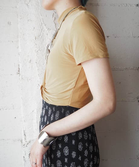 Short Mock Neck Cutsewn YE