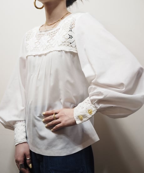 1970's Lace Yoke Blouse WH