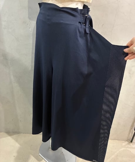 1325. ISSEY  MIYAKE Side Belted Wide Pants NV