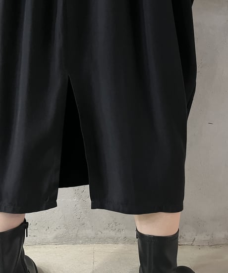 Gold Medal Square Tuck Skirt BK
