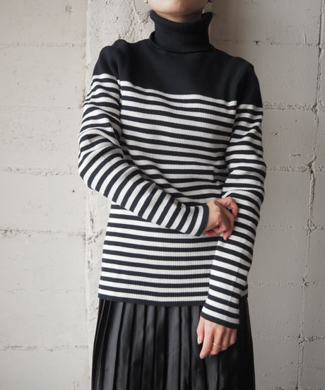 Border Rib Knit BKWH