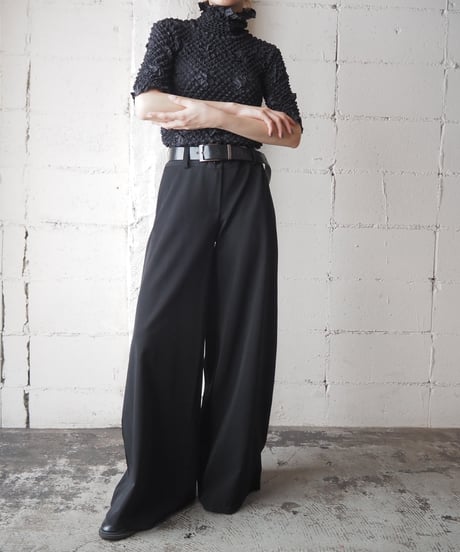 High Neck Popcorn Tops BK