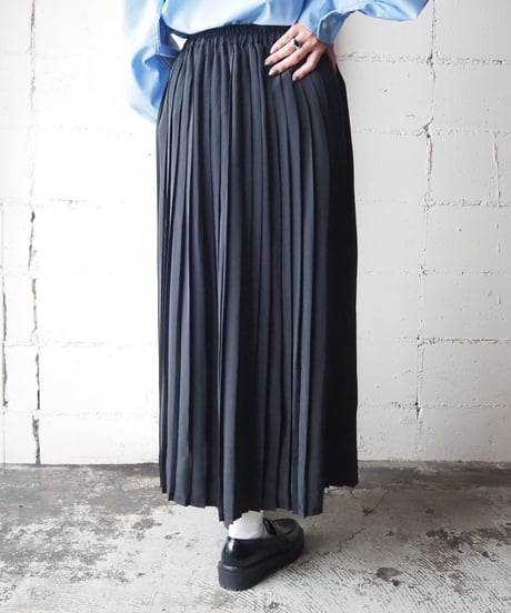 Shiny Poly Pleated Easy Skirt BK