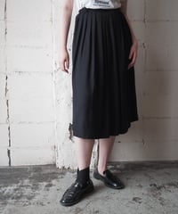 Tuck Flare Skirt BK