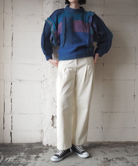Color-Block Dolman Sleeve Sweater BL