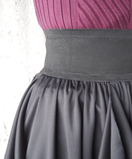 1980's Ruffle Flared Skirt BK