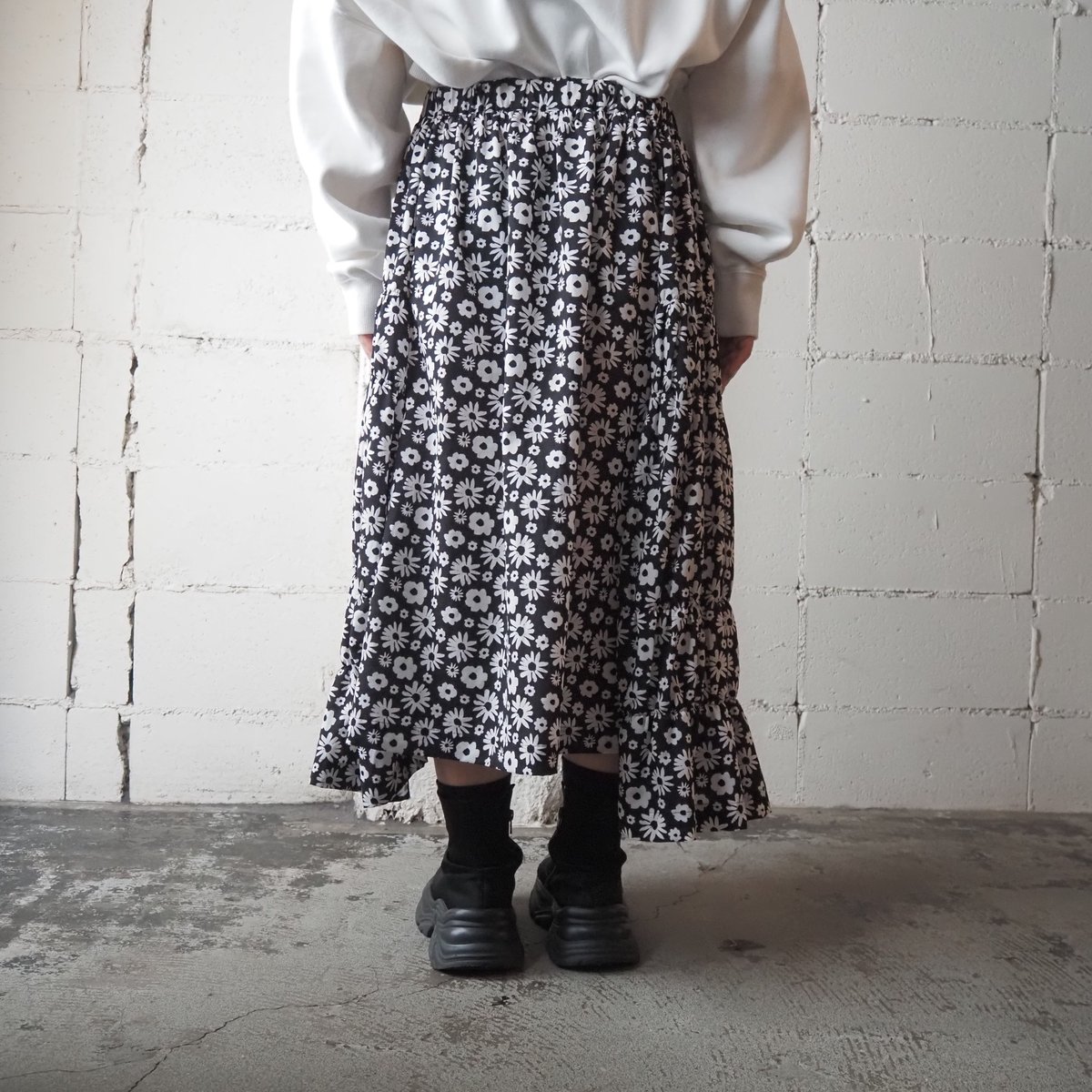 COMME des GARCONS Flower Pattern East Skirt BK.