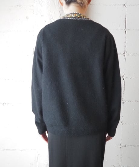 Collarless Beads Design Knit Cardigan BK