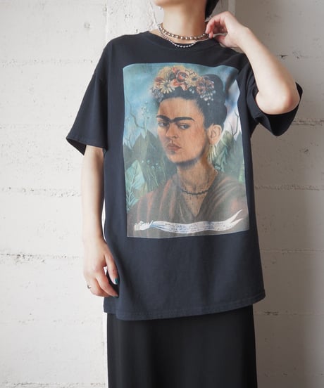 Frida Kahlo Print Tee BK
