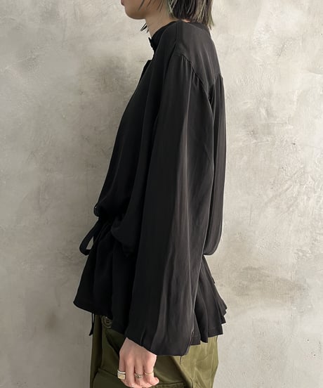 Back Pleated Waist Ribbon Band Collar Blouse BK