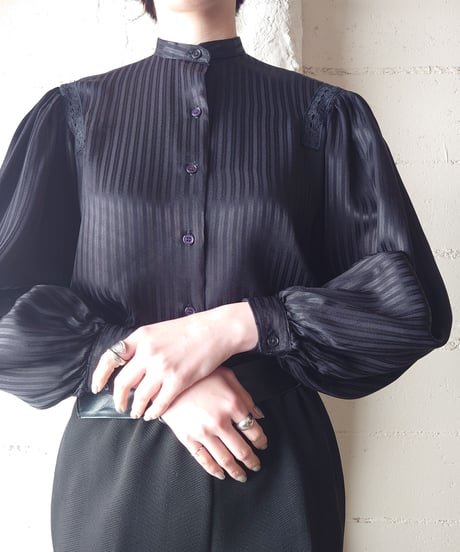 Shadow Stripe Volume Sleeve Blouse BK